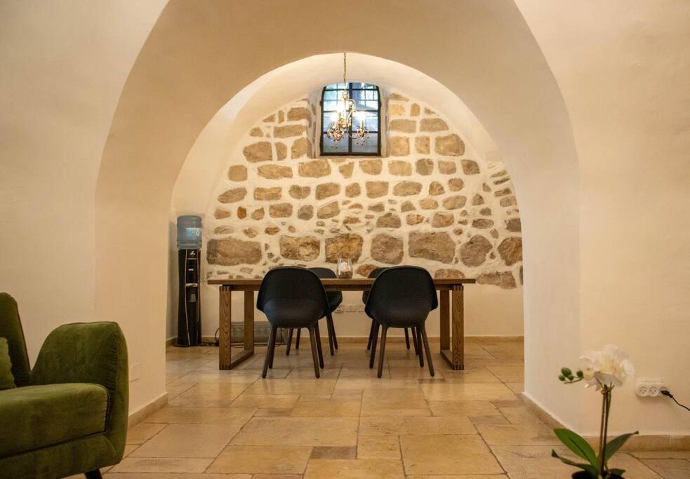 Cozy Heritage Home Gerusalemme Esterno foto